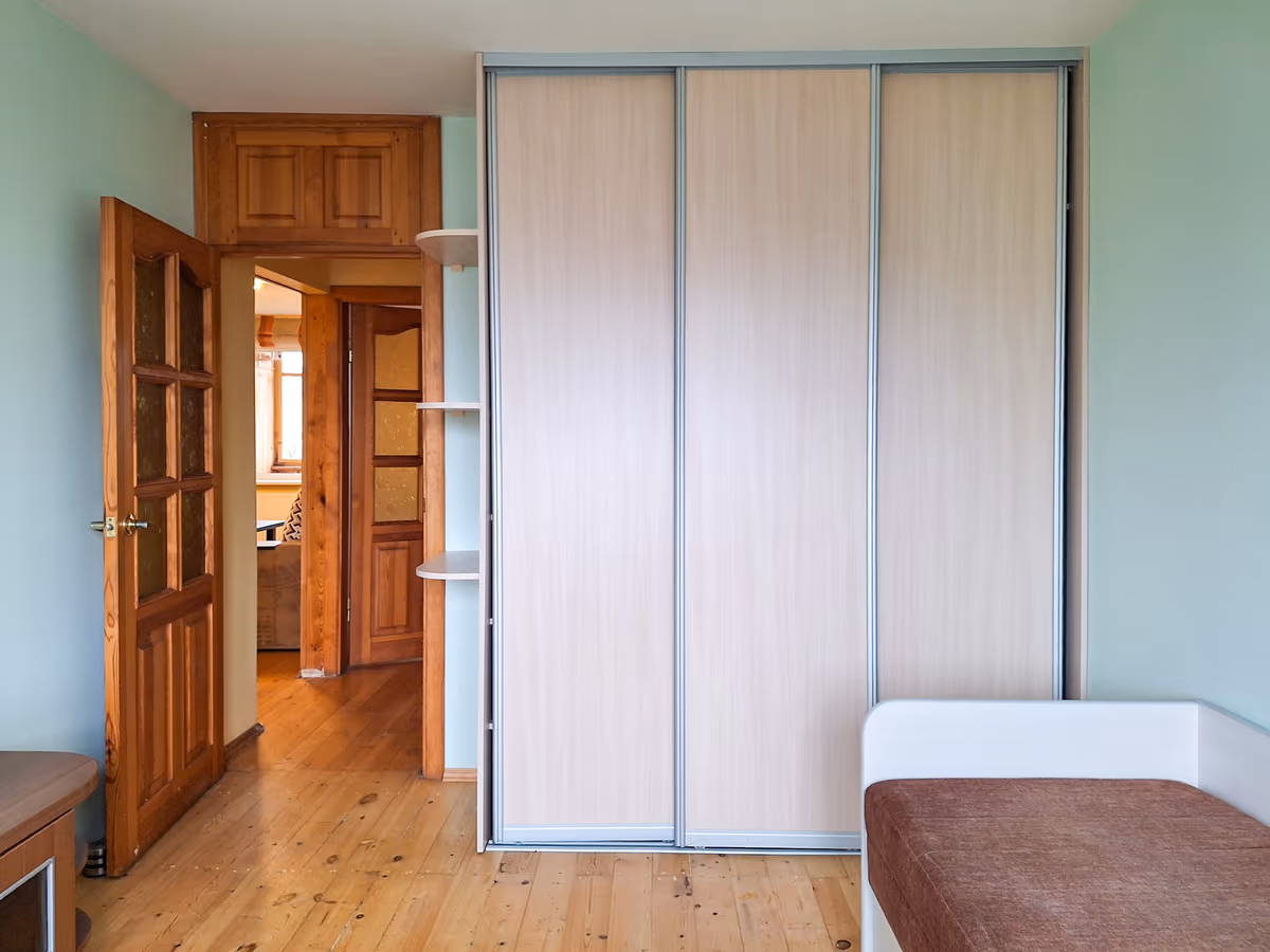 Parduodame 4 kambarių butą Šnipiškėse, Vilniuje