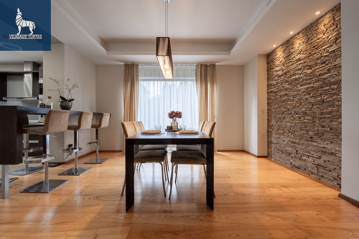 Parduodamas 250 m² Namas Vilniaus m.